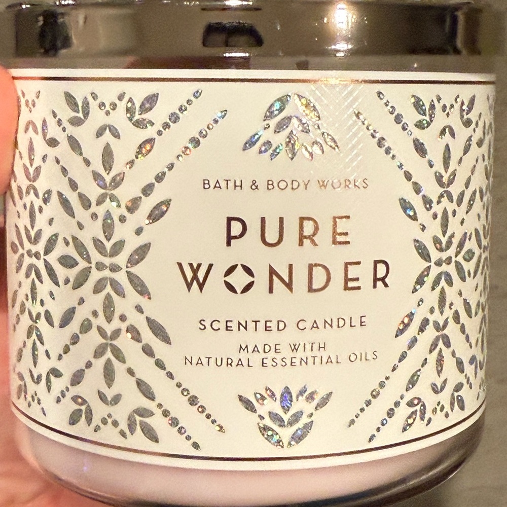 Bath & Body Works Pure Wonder Scented Candle - Silver and White